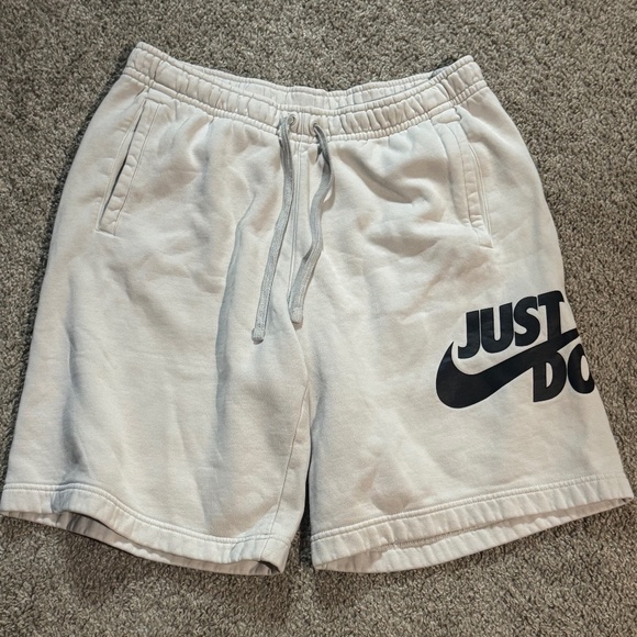 Men’s Nike Cotton Athletic Shorts - Picture 1 of 3